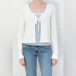 Brandy Melville- Greta Long Sleeve Top
